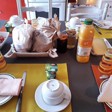 Cercy-la-Tour Chez Marie B&B 외부 사진
