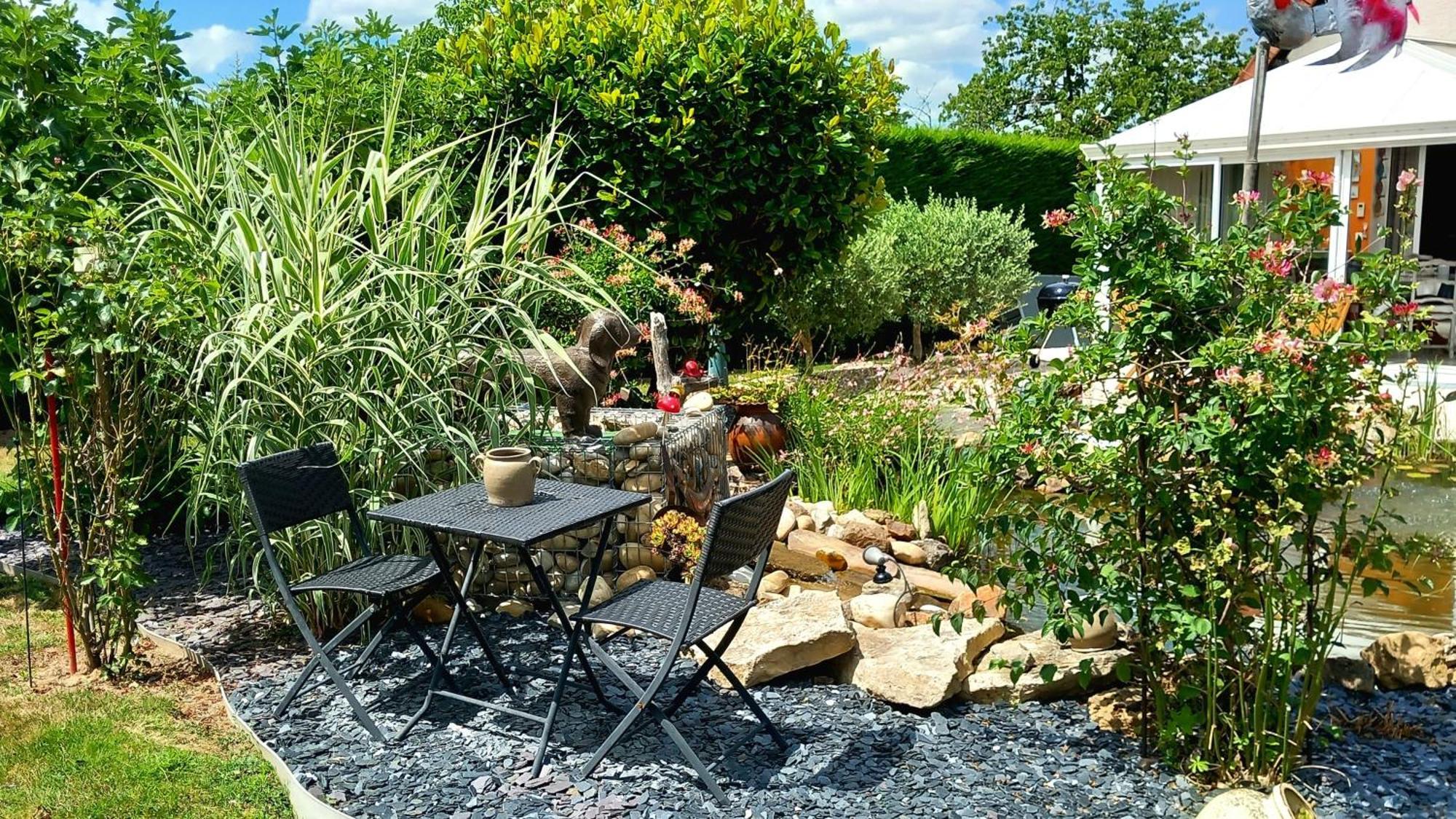 Cercy-la-Tour Chez Marie B&B 외부 사진